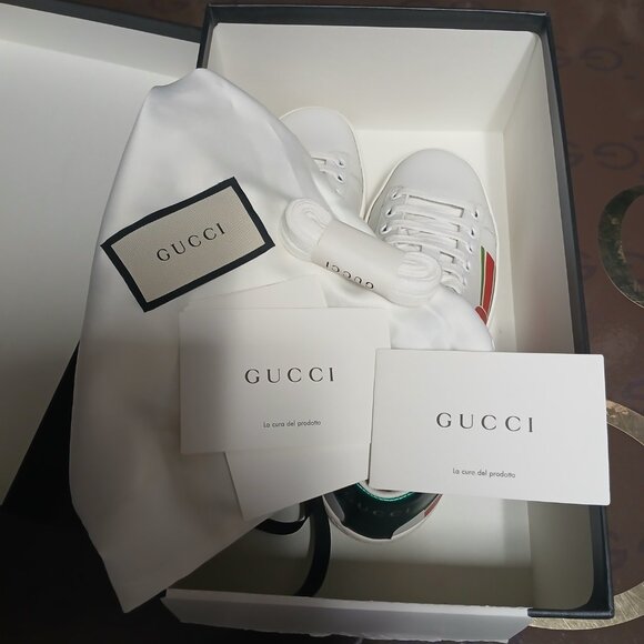 Gucci Ace GG Logo Sneakers main image 5